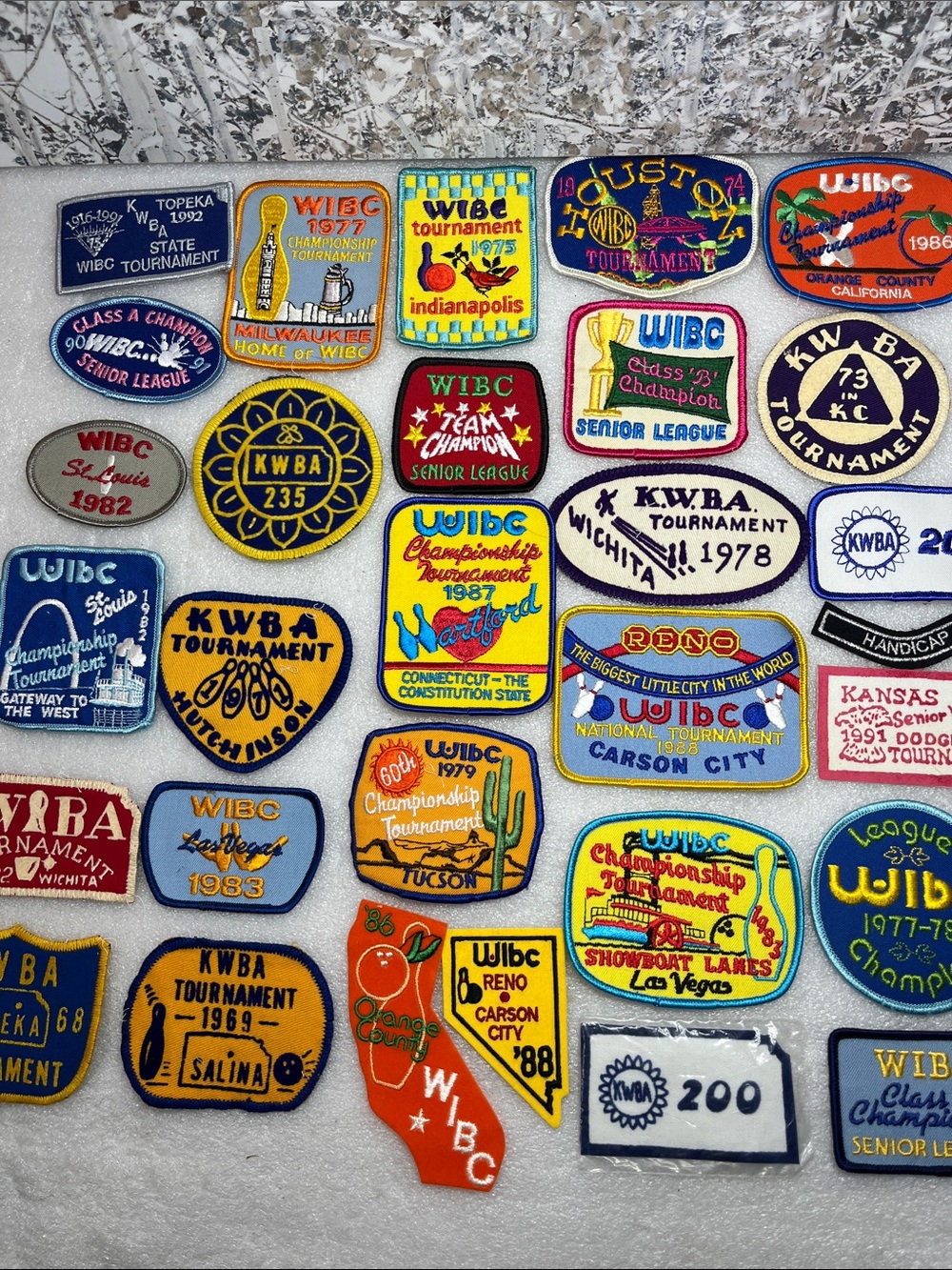 Patches Vintage Lot (30 patches)